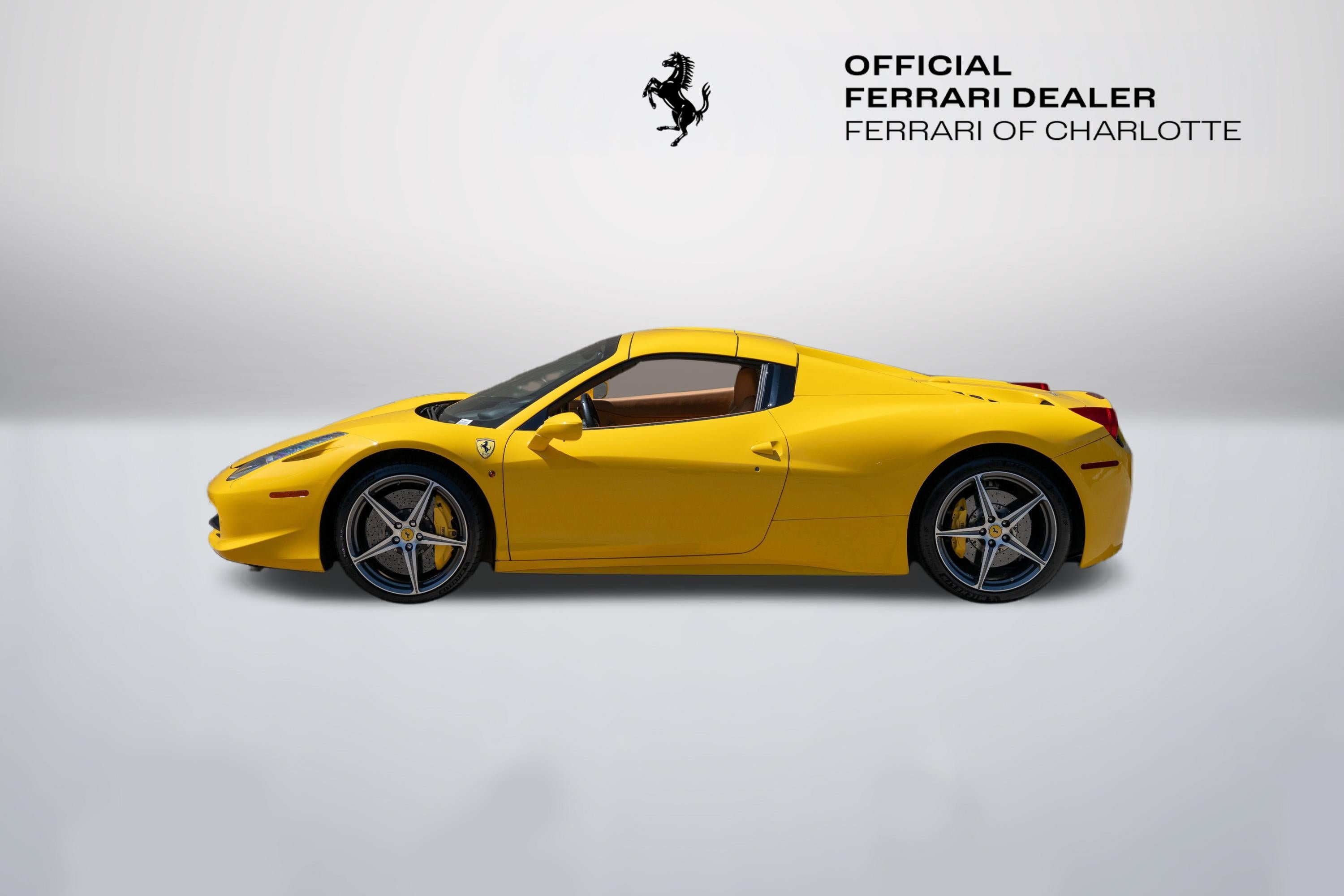 Used 2014 Giallo Modena Ferrari  image 3