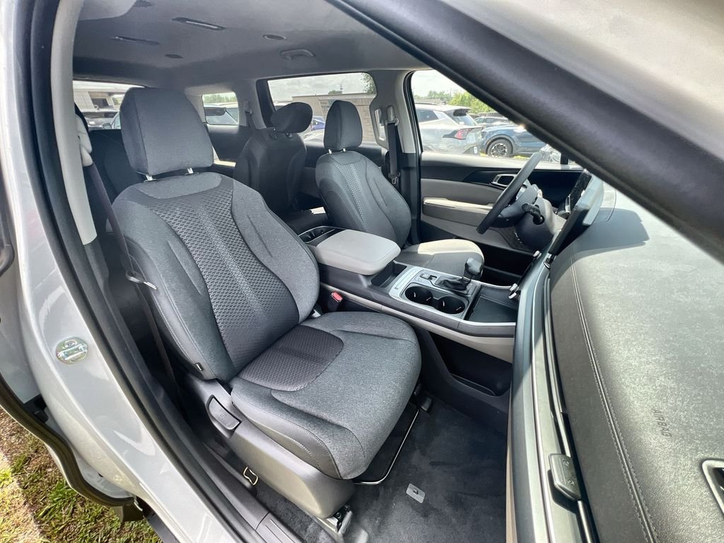 New 2026 White Kia LX image 25