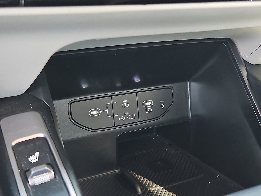Used 2025 Ebony Black Kia EX image 24