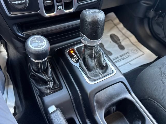 Used 2019 Black Jeep Unlimited Sahara image 23
