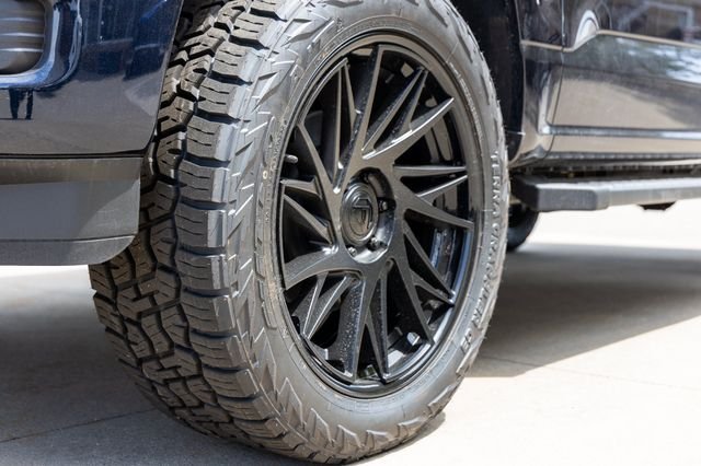 New 2026 Blue Metallic Ford XLT image 4