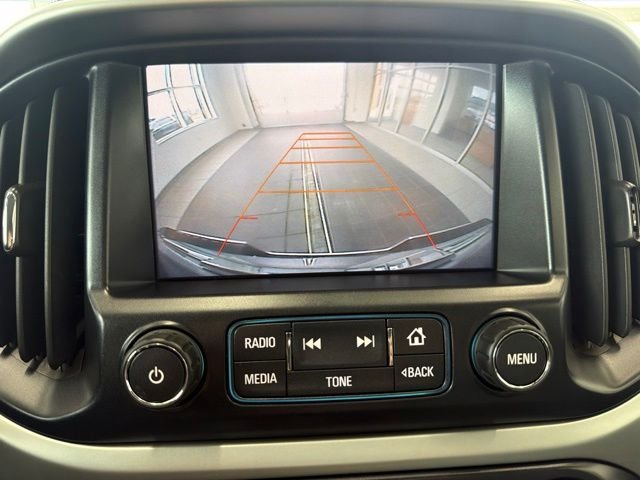 Used 2016 Silver Ice Metallic Chevrolet LT image 19