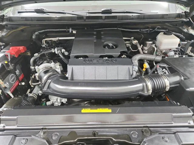 Used 2023 Green Nissan SV image 18