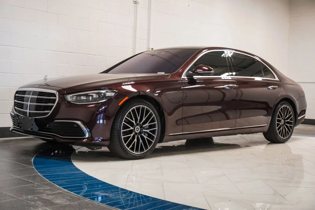 Used 2022 Red Mercedes-Benz S 580 image 4