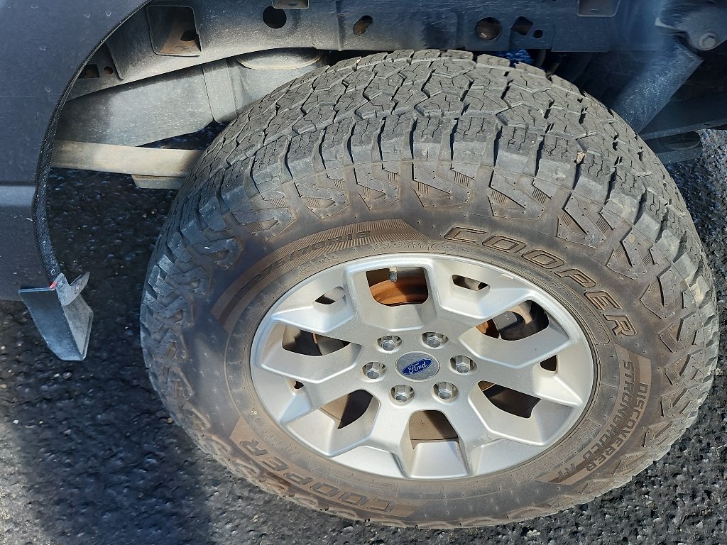 Used 2023 Carbonized Gray Metallic Ford XLT image 11