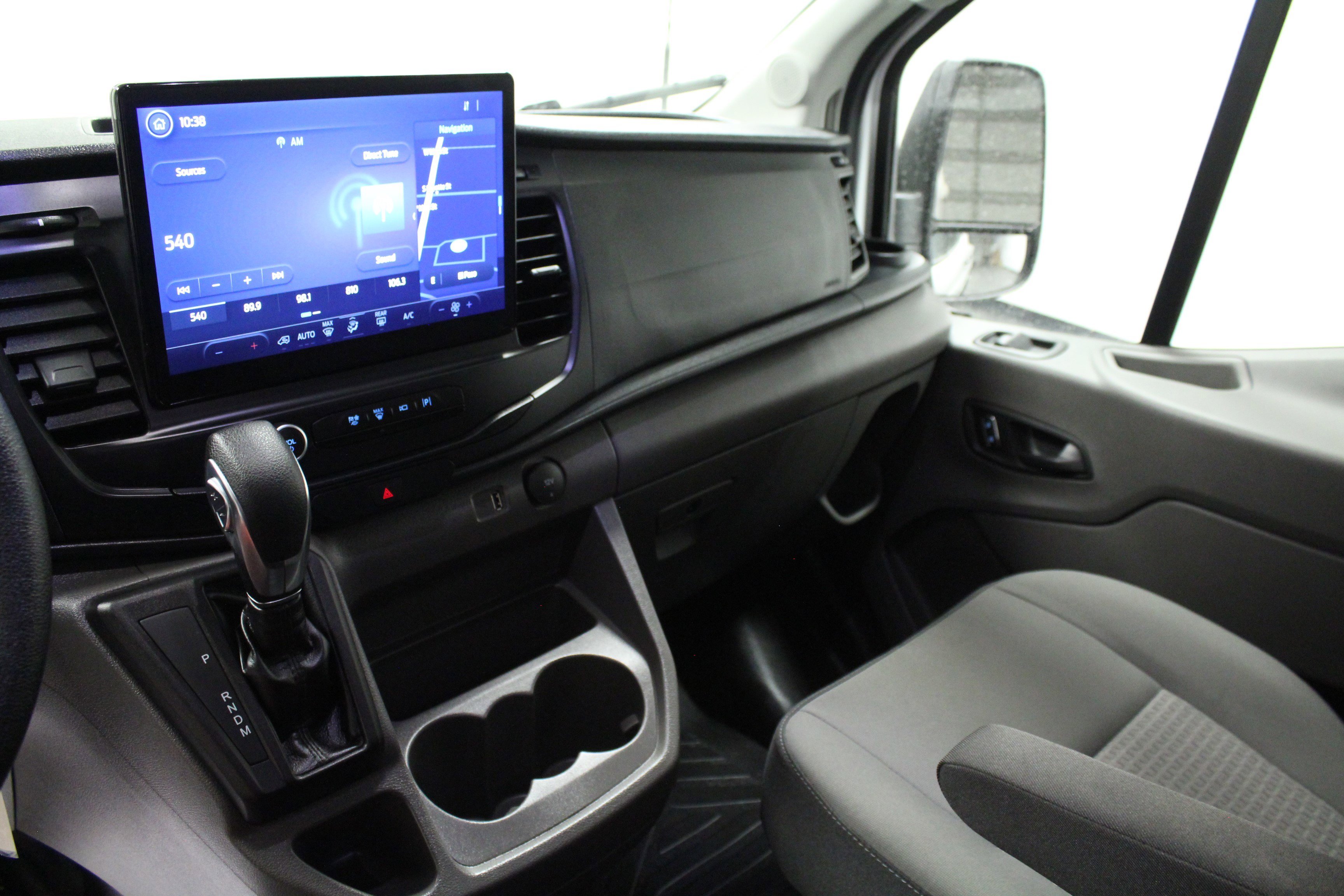 2024 Ford Transit Passenger Van XL - Photo 18