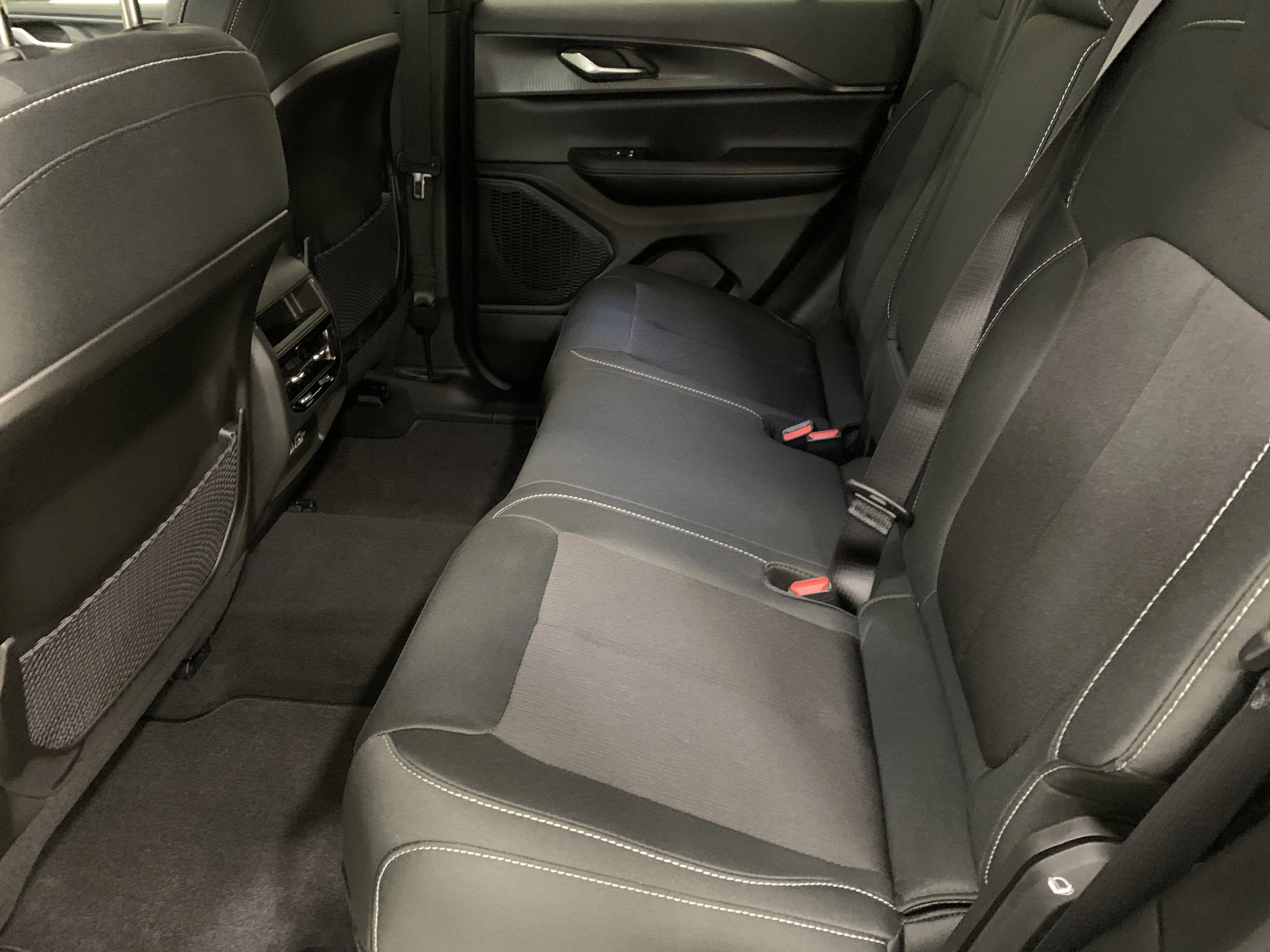 New 2025 Silver Zynith Jeep Laredo image 10
