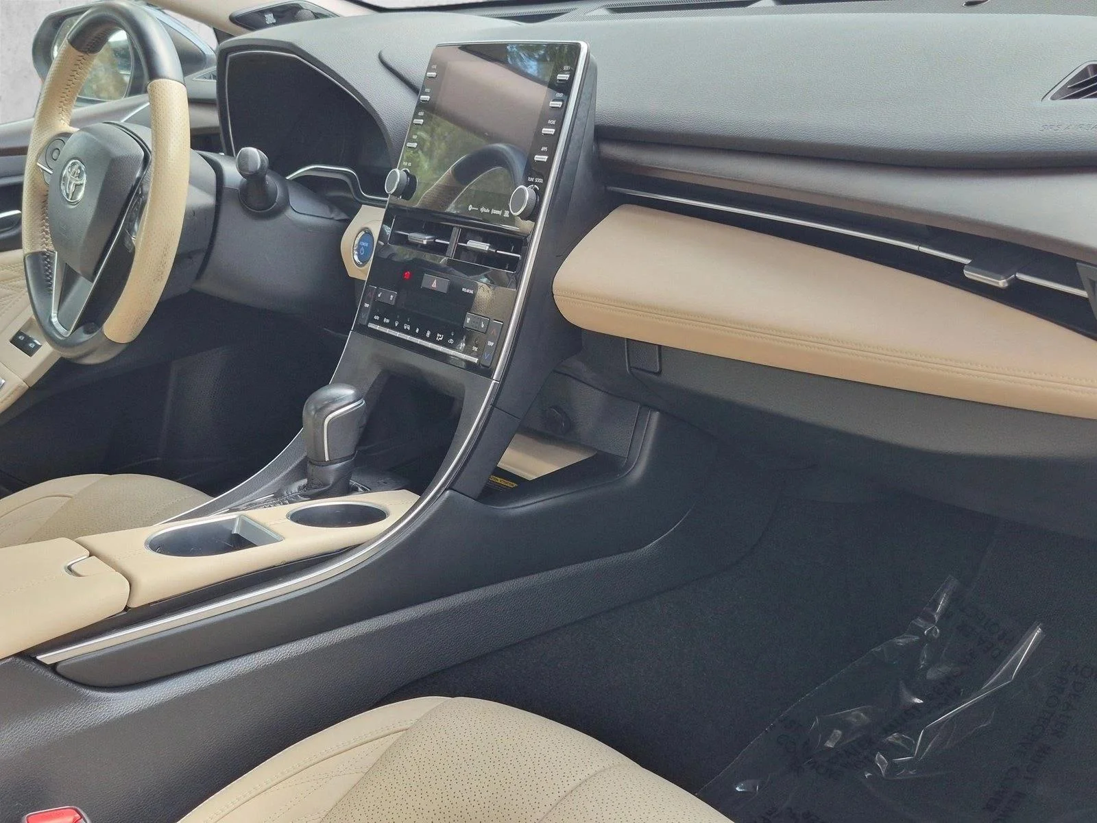 Used 2020 Harbor Gray Metallic Toyota Hybrid Limited image 22