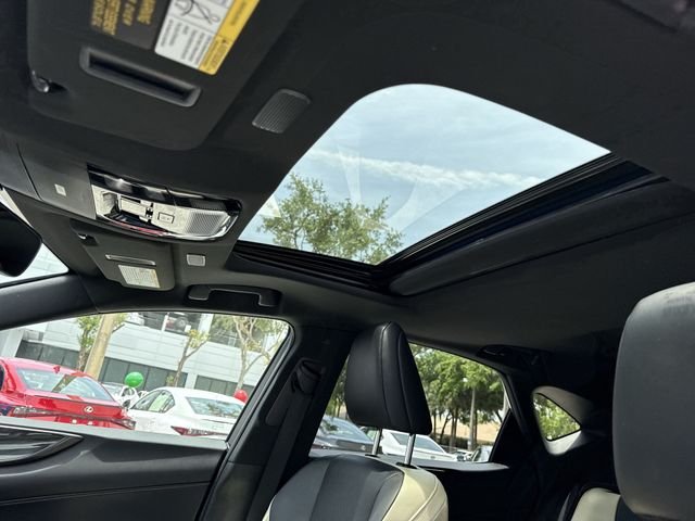 2022 Lexus NX 350 - Photo 22