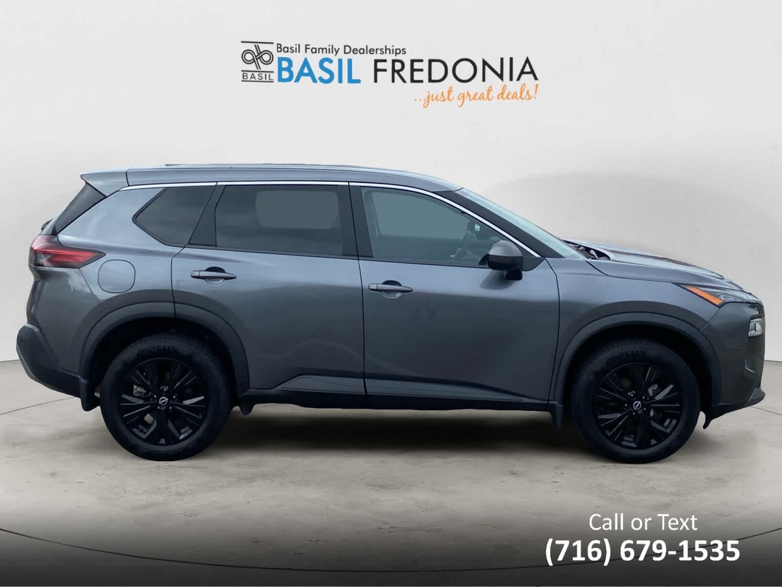 Used 2023 Gun Metallic Nissan SV image 10