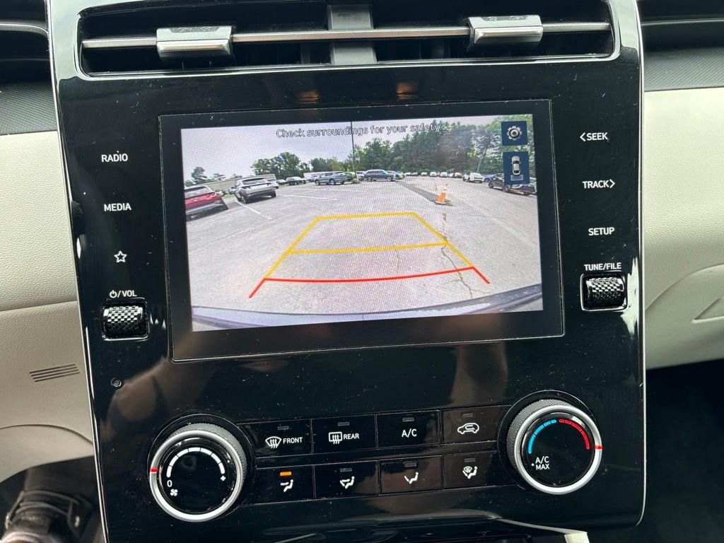 Used 2024 Gray Hyundai SE image 26