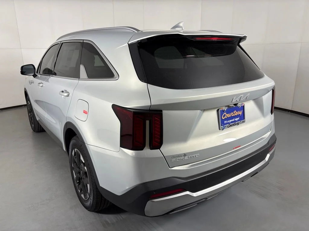 New 2026 Ivory Silver Kia S image 6