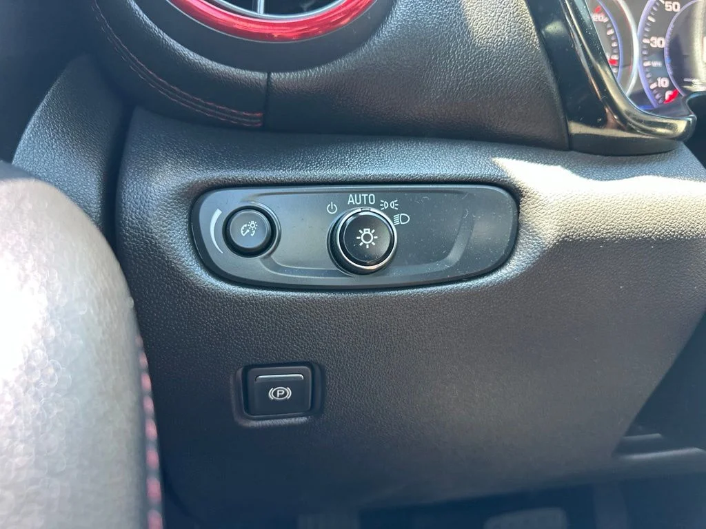 Used 2019 White Chevrolet RS image 45