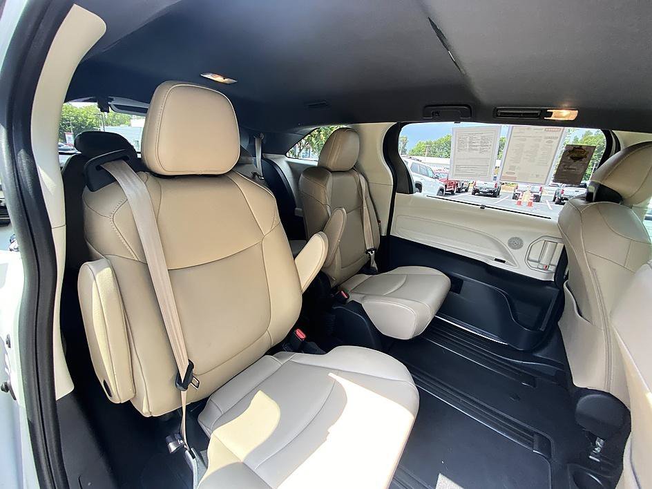 Used 2021 Blizzard Pearl Toyota XLE image 23