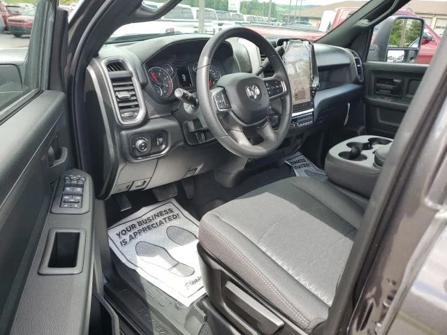 New 2026 Granite Crystal Metallic Clear-Coat Exterior Paint RAM Tradesman image 12
