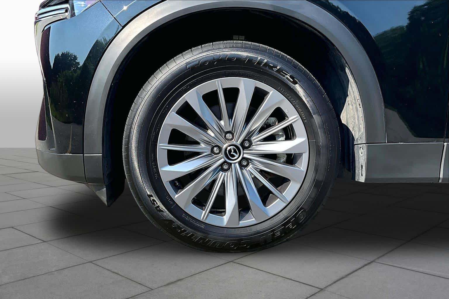 Used 2025 Jet Black Mica Mazda Preferred Package image 11