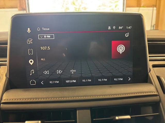 Used 2023  GMC AT4 image 19