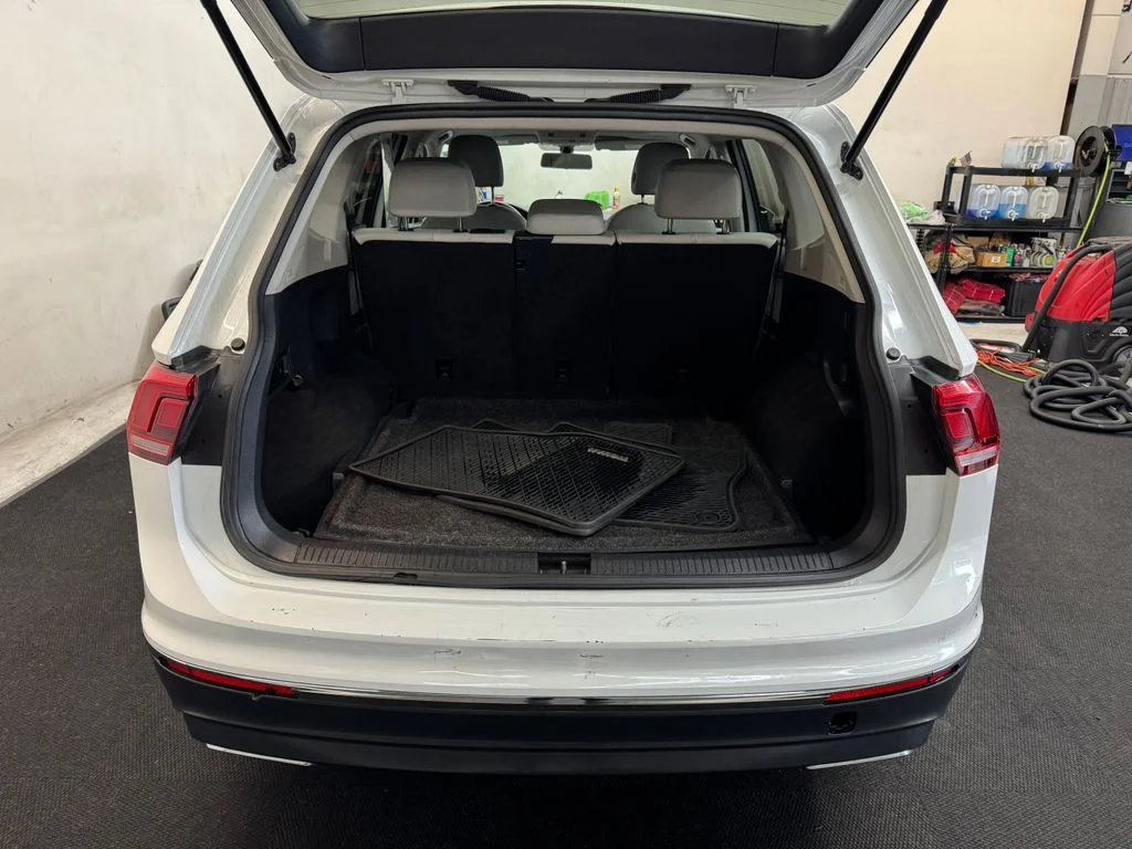 Used 2020 White Volkswagen 2.0T SE image 6