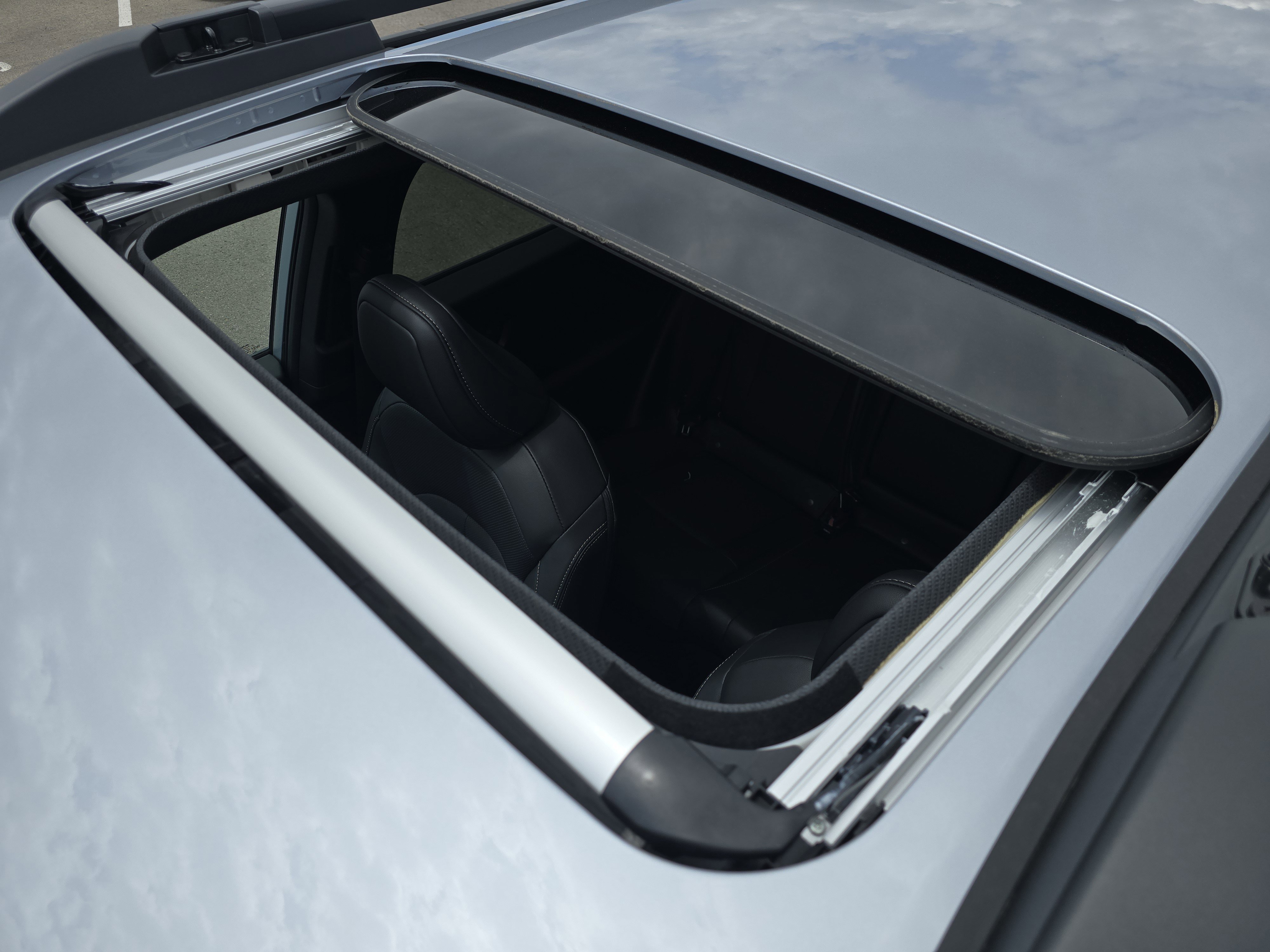 New 2026 ICE SILVER METALLIC Subaru Limited image 9