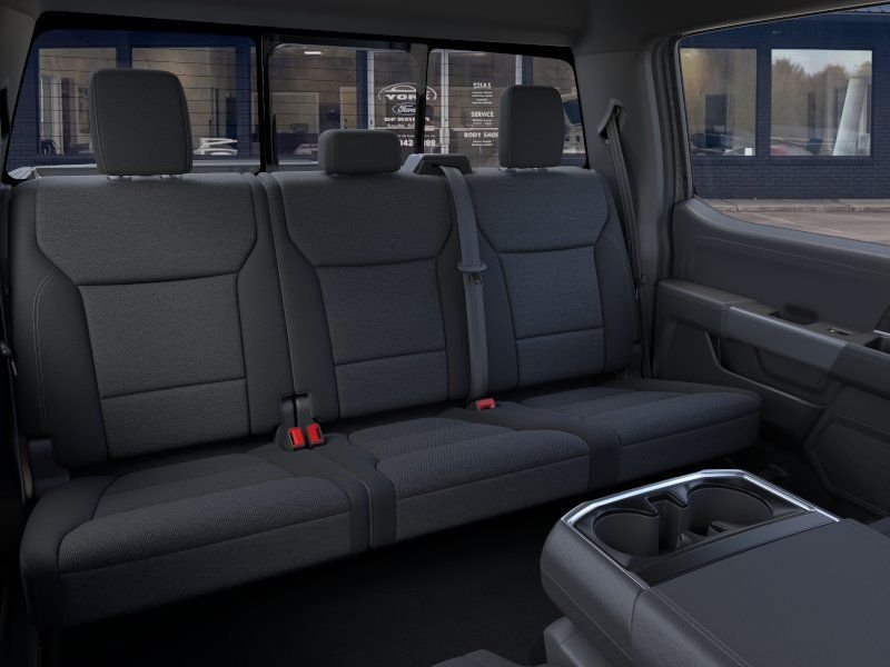 New 2026 Carbonized Gray Metallic Ford XLT image 11
