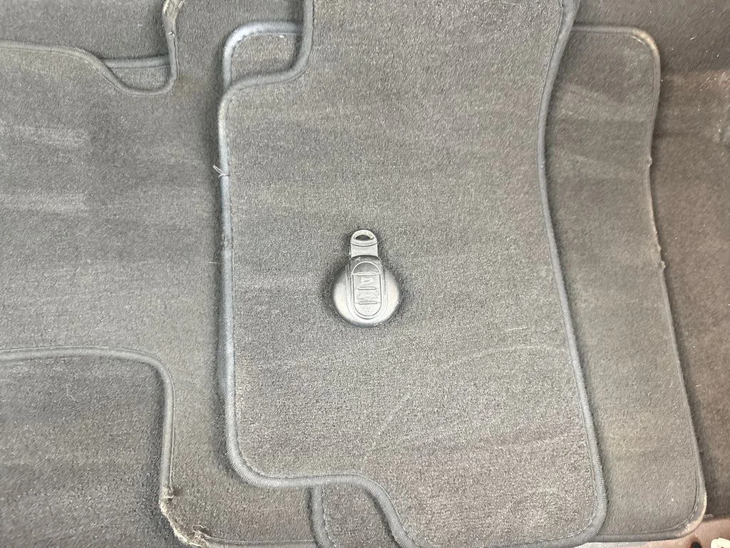 Used 2016 White MINI Base image 73