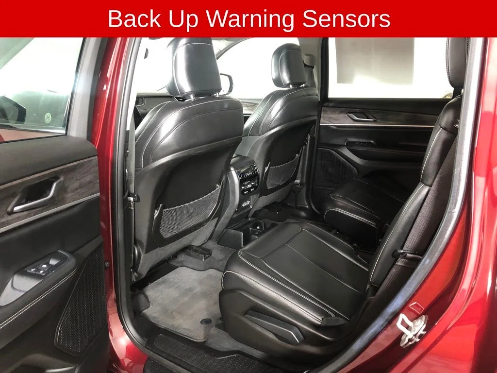 Used 2023 Red Jeep Limited image 12