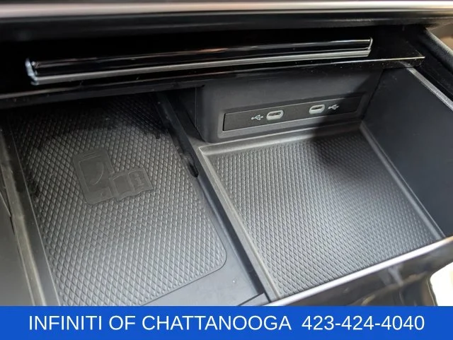 Used 2024 Gray Volkswagen 2.0T SE w/Technology image 16
