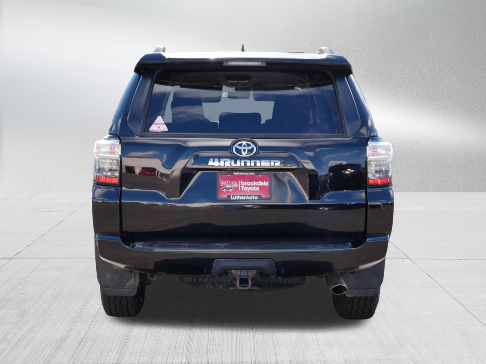 Used 2023 Midnight Black Metallic Toyota SR5 image 6