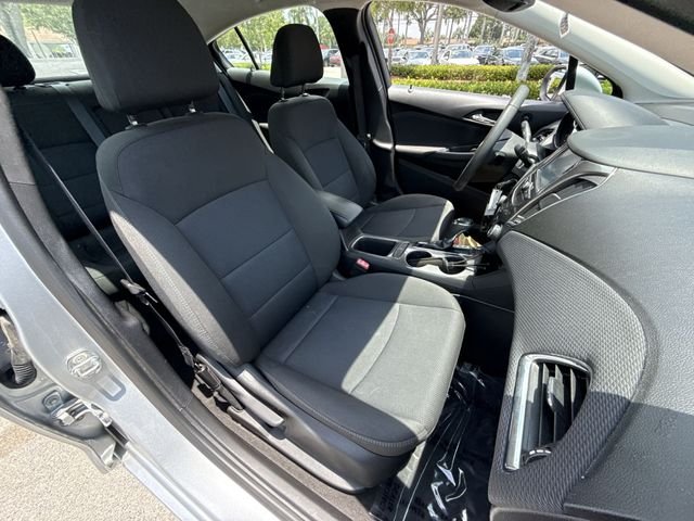 Used 2018 Silver Chevrolet LT image 26