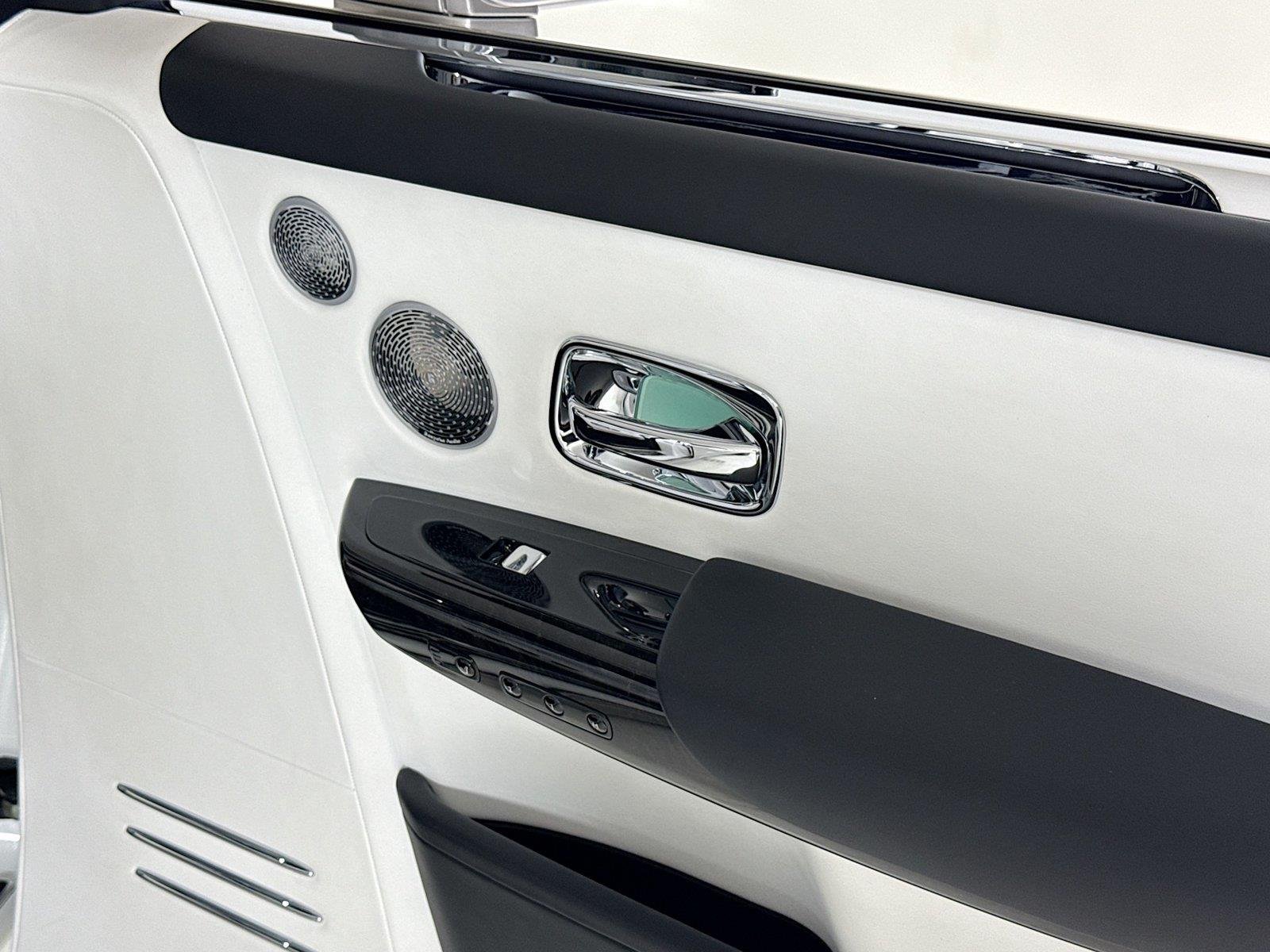 Used 2023 Jubilee Silver Rolls-Royce  image 43