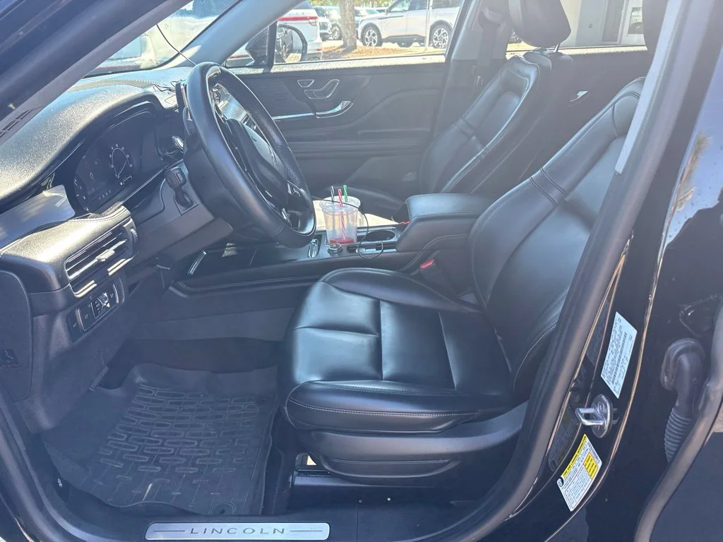 Used 2021 Black Lincoln Standard image 4