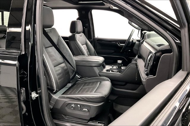 Used 2026 Onyx Black GMC AT4X image 8