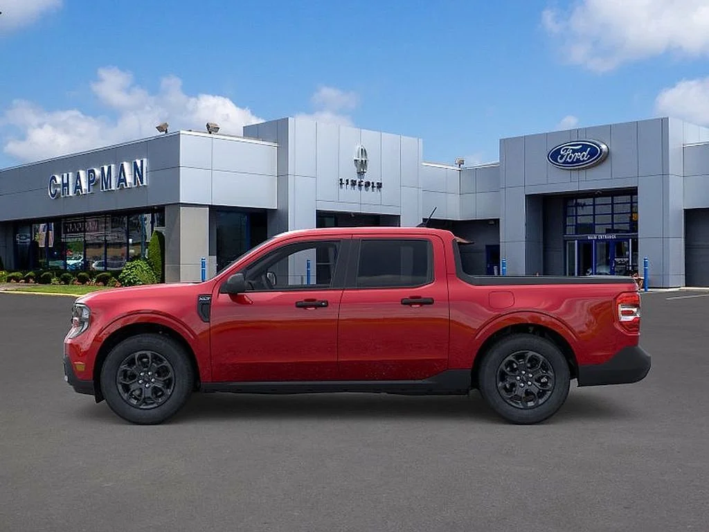 New 2026 Ruby Red Metallic Tinted Clearcoat Ford XLT image 3