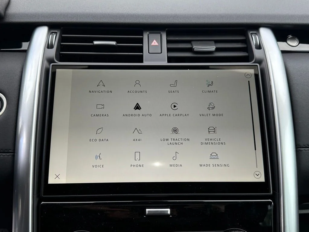 Certified Used 2025  Land Rover S image 22