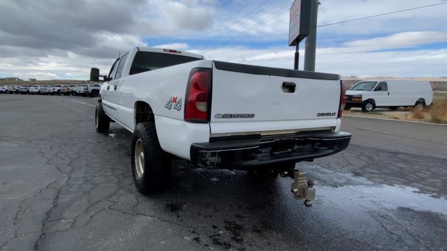 Used 2004 Summit White Chevrolet SRW LS image 7