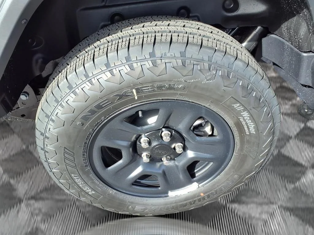 New 2026 Granite Crystal Metallic Clear-Coat Exterior Paint Jeep Sport image 17