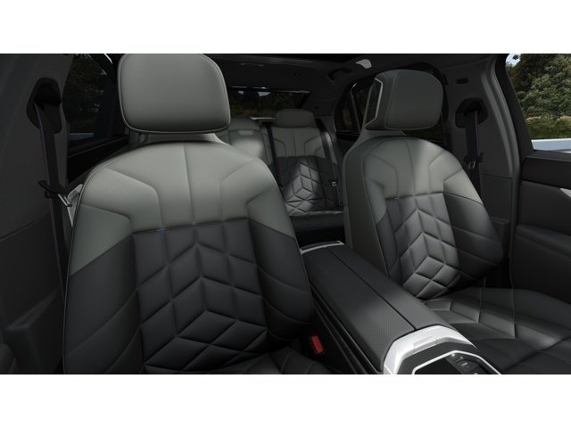 New 2026 Carbon Black Metallic BMW 760i xDrive image 11