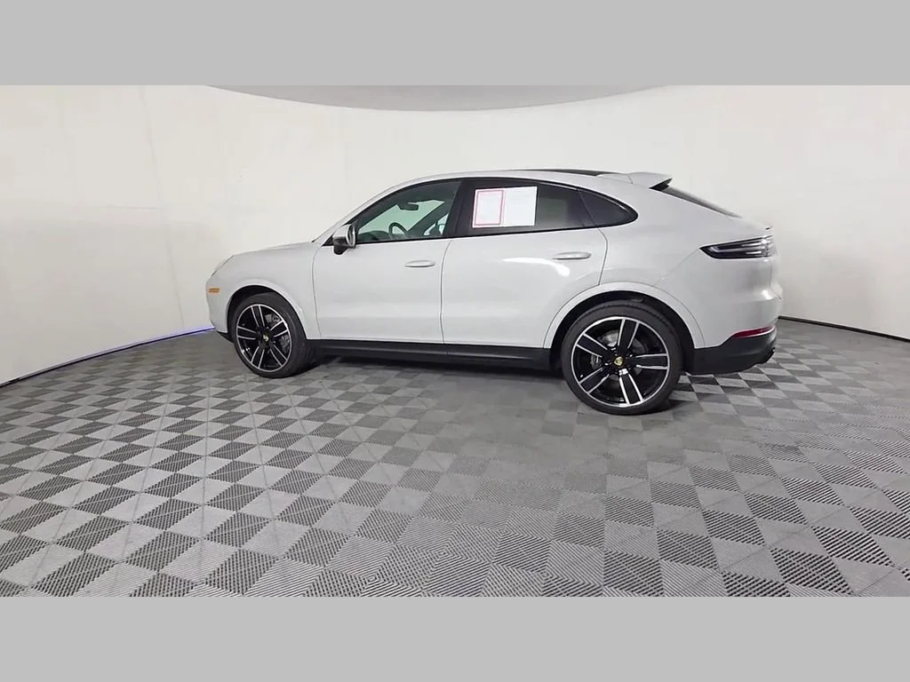 Used 2023 Chalk Porsche Platinum Edition image 44