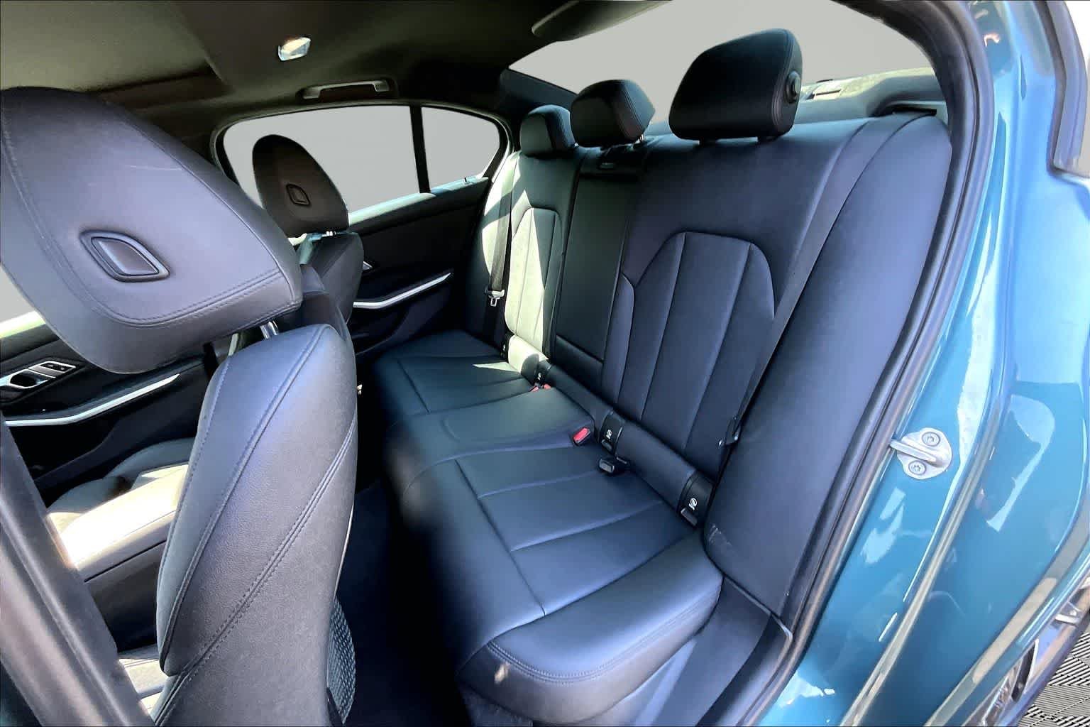 Used 2020 Blue Ridge Mountain Metallic BMW 330i image 21