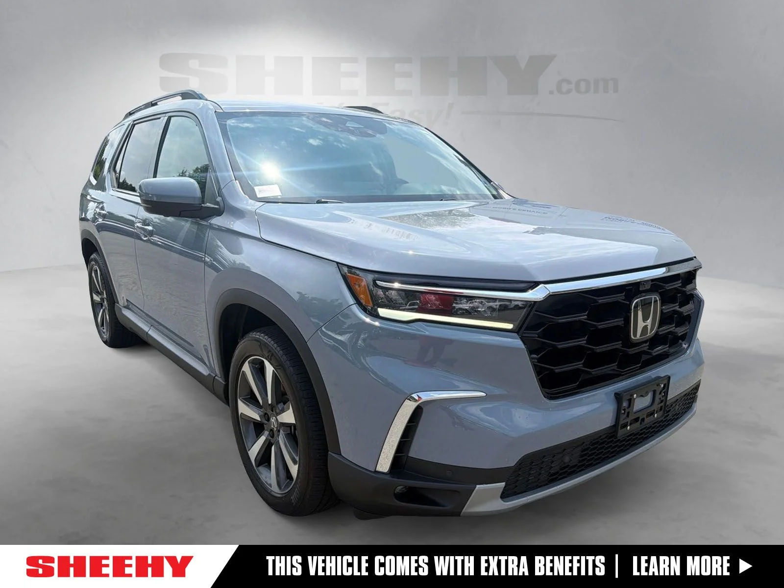 Used 2025 Gray Honda Elite image 1
