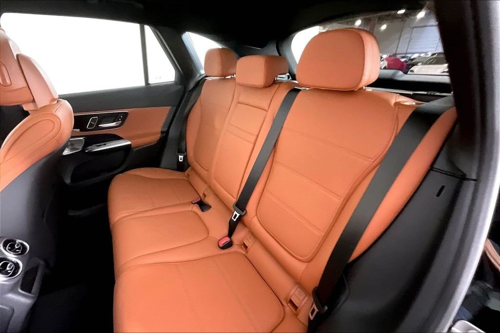 New 2026 Black Mercedes-Benz GLC 300 image 10