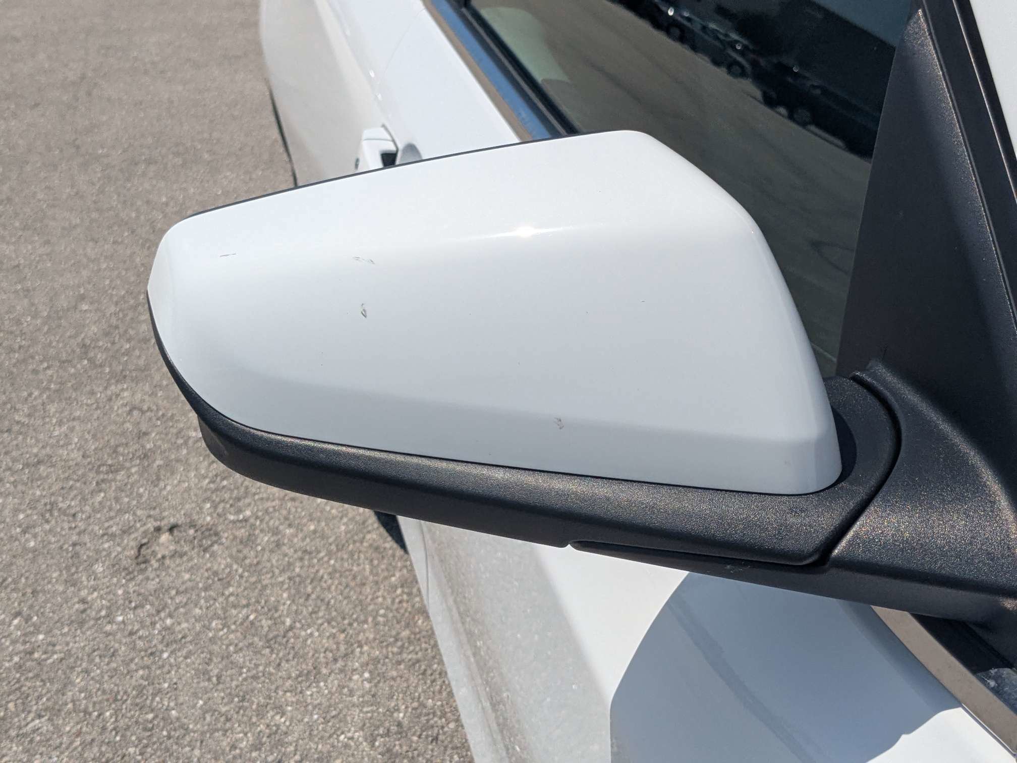 Used 2024 Summit White Chevrolet LT image 11