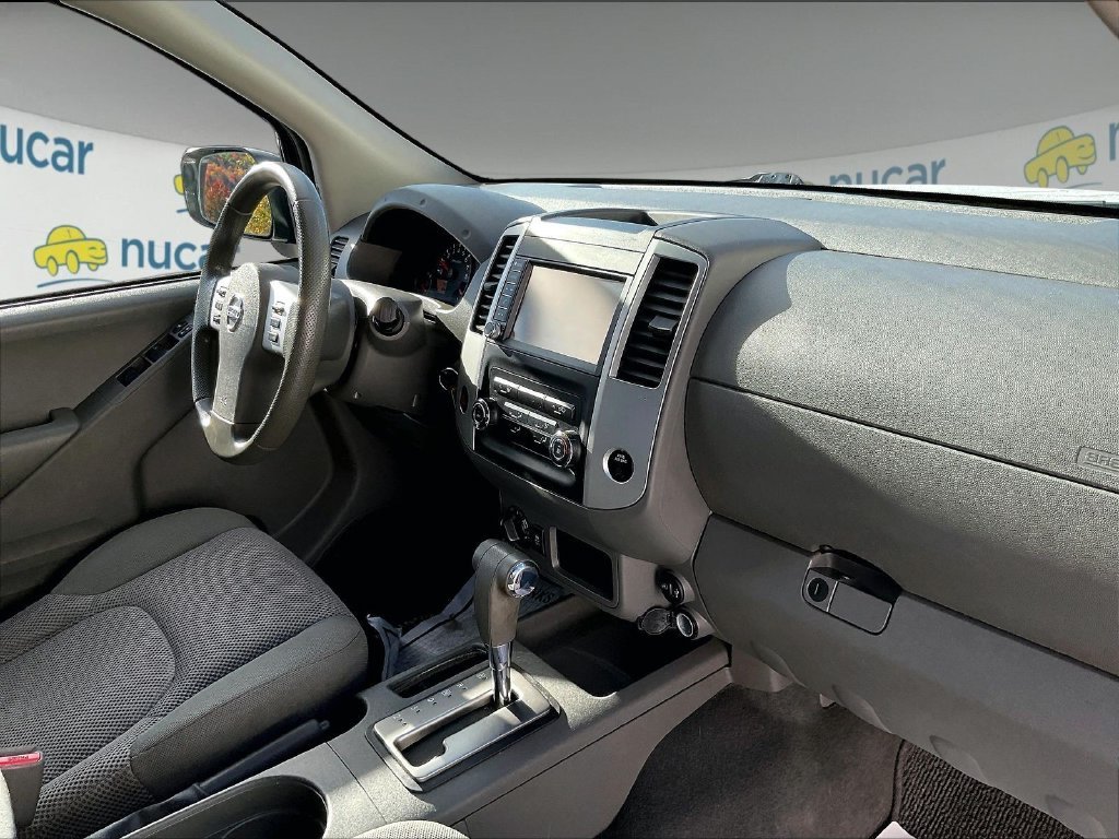 Used 2019 Glacier White Nissan SV image 14