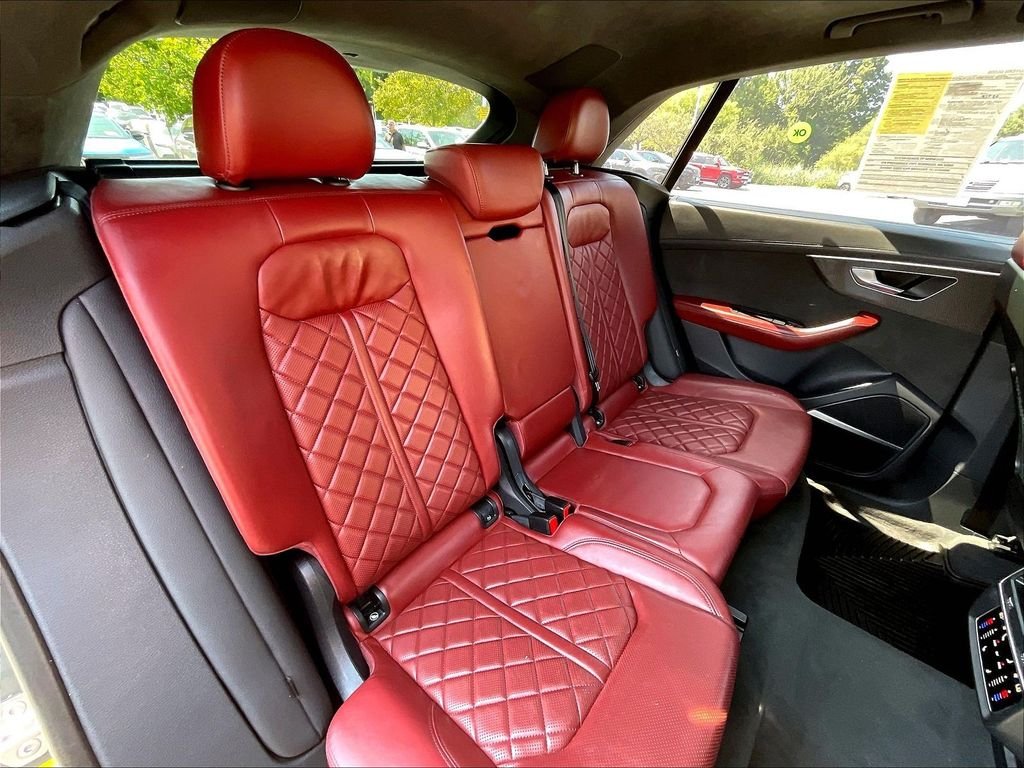 Used 2022 Gray Audi 4.0T Prestige image 16