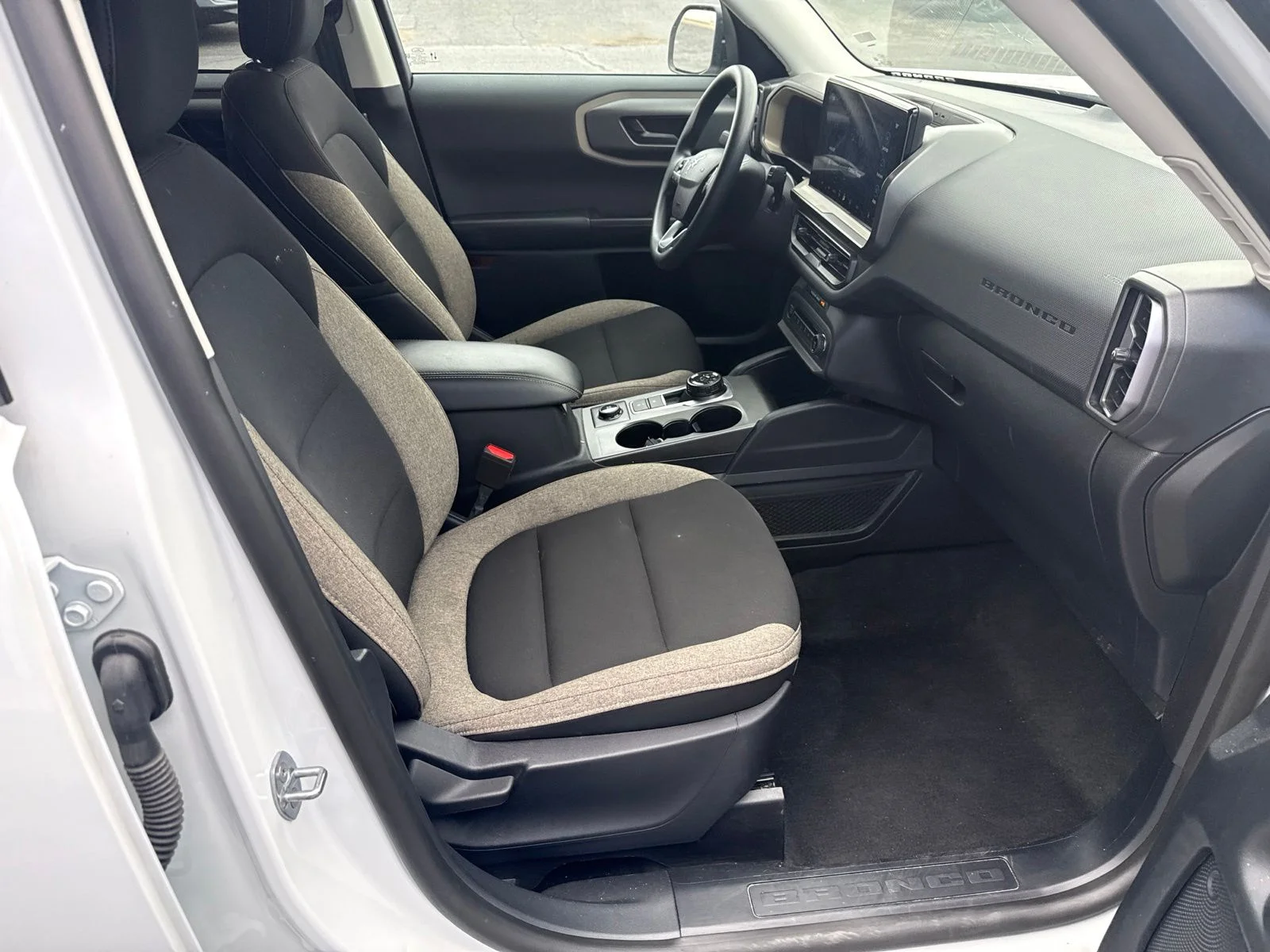 Used 2025 White Ford Big Bend image 23