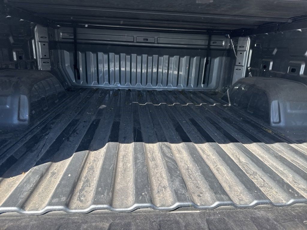 Used 2023 Sterling Metallic GMC Elevation image 23