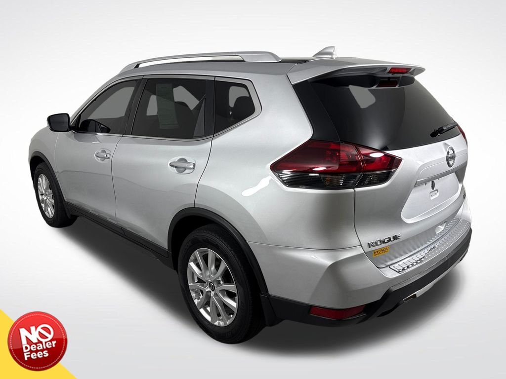 Used 2019 Silver Nissan S image 6