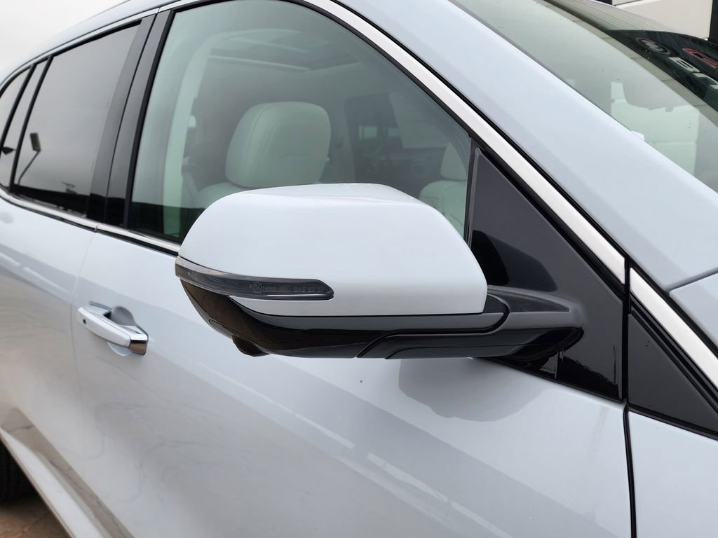 2026 Buick Enclave Avenir - Photo 11