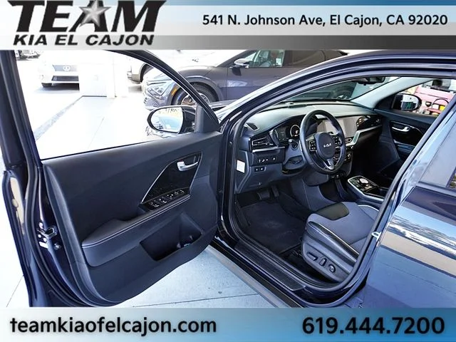 Certified Used 2022 Blue Kia S image 37