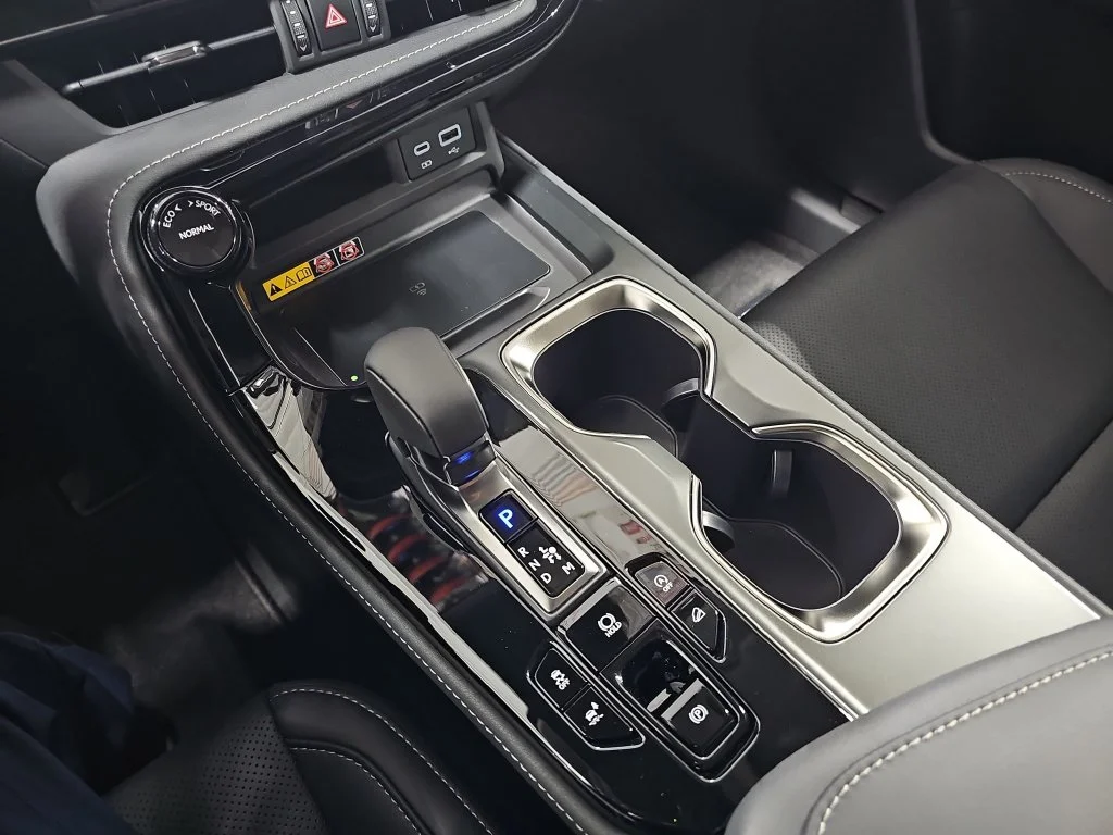 New 2026 Ultra White Lexus PREMIUM image 24